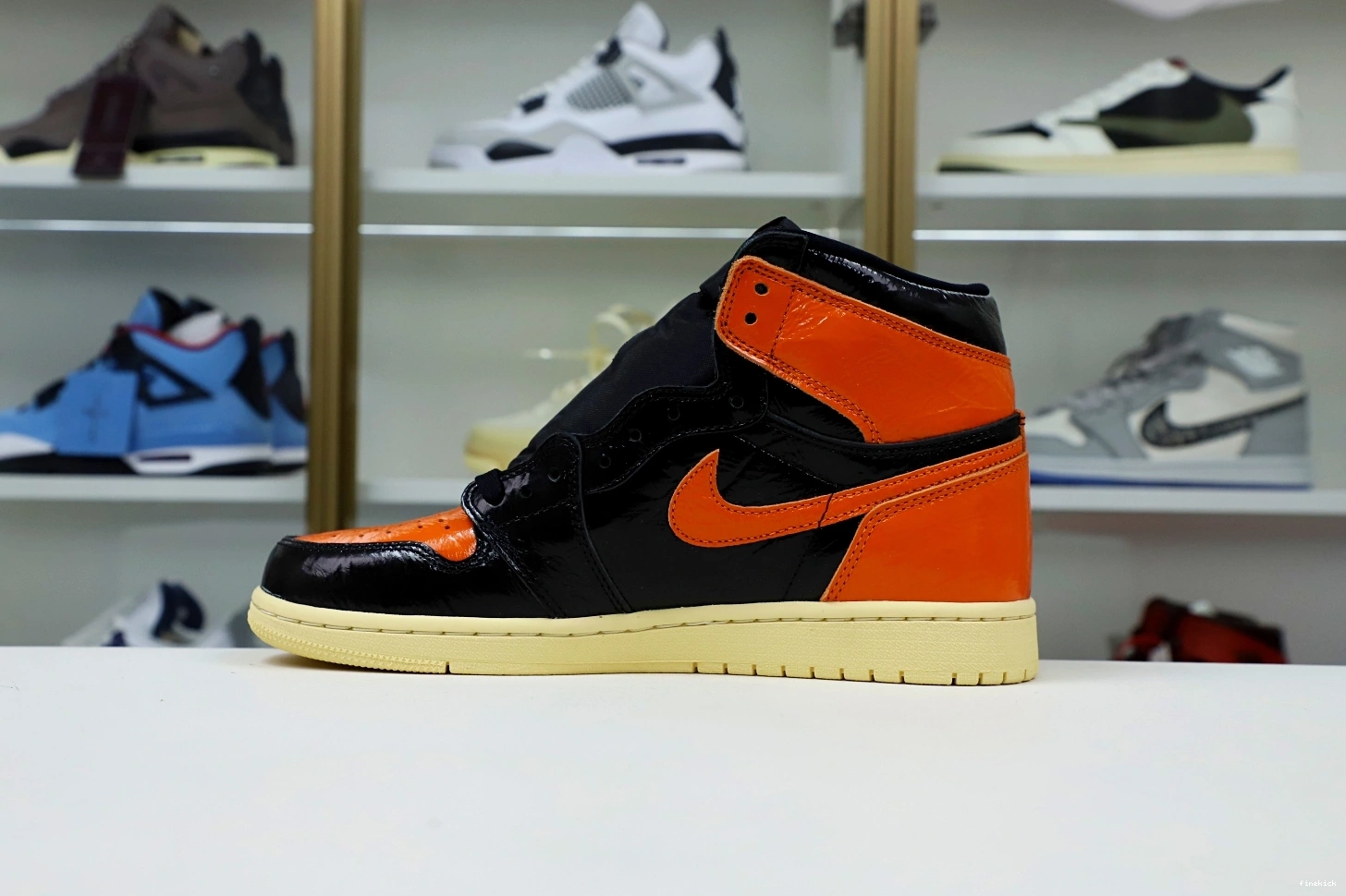 3.0' 1 HIGH RETRO AIR 'SHATTERED BACKBOARD OG JORDAN 0830